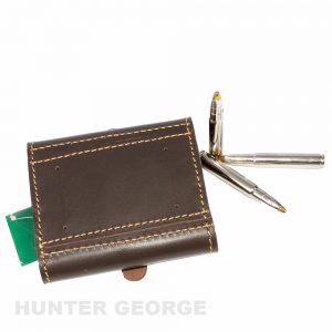 Carabiner type wallet cap